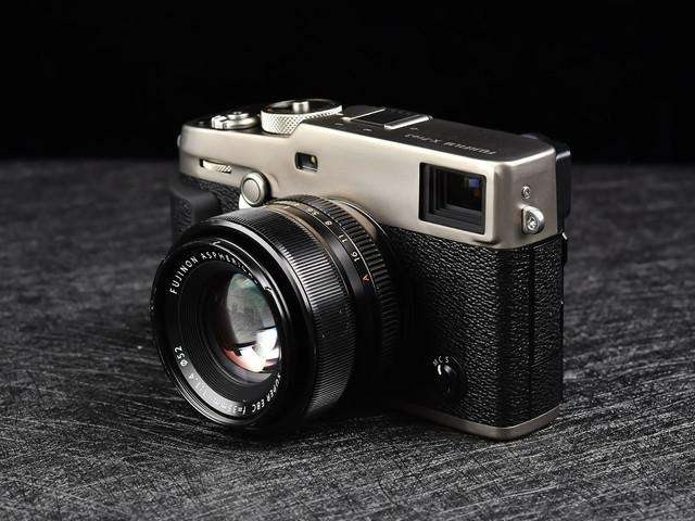 聚力快干胶用于数码相机abs塑料外壳的粘接案例！