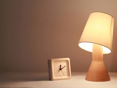 聚力快干胶水在台灯上的应用，24年厂家品质有保障！