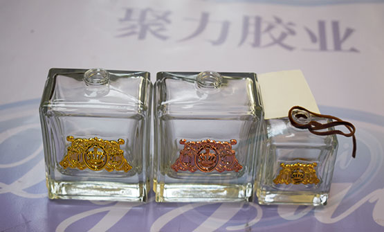 无气味金属胶水,透明金属胶水,玻璃粘接金属胶水